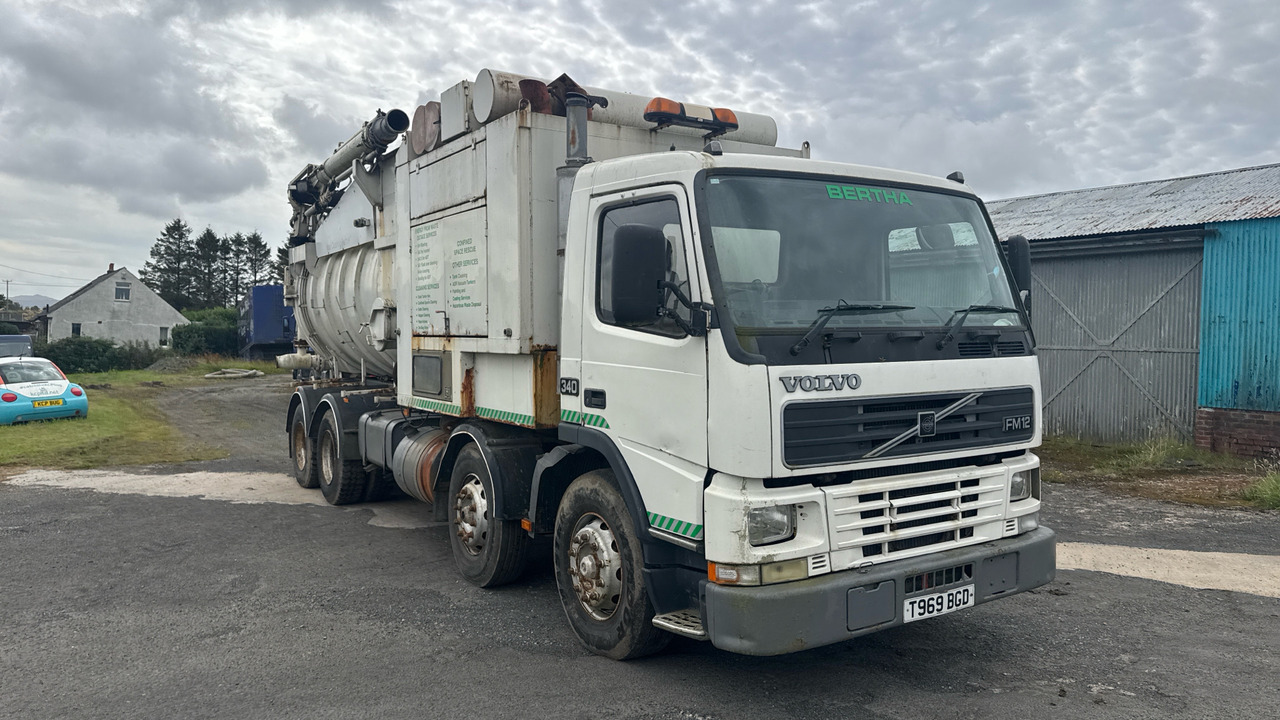 VOLVO FM12 - Ассенизатор: фото 1 VOLVO FM12 - Ассенизатор: фото 1