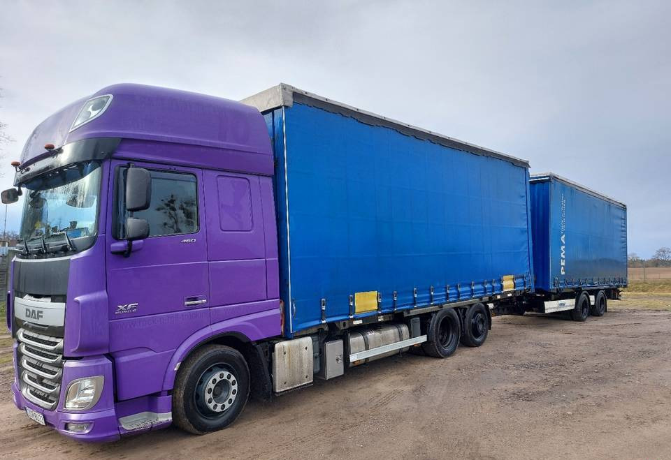 DAF XF 106 BDF JUMBO - Тентованный грузовик: фото 1 DAF XF 106 BDF JUMBO - Тентованный грузовик: фото 1