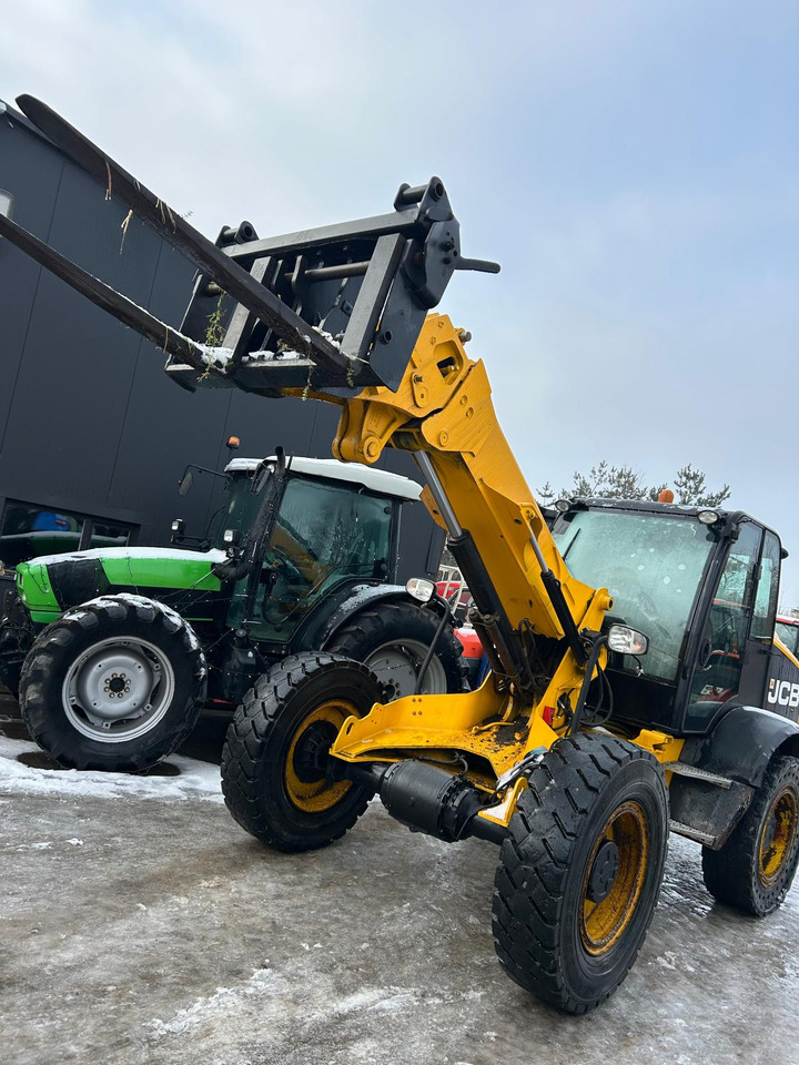JCB TM320 - Телескопический фронтальный погрузчик: фото 1 JCB TM320 - Телескопический фронтальный погрузчик: фото 1