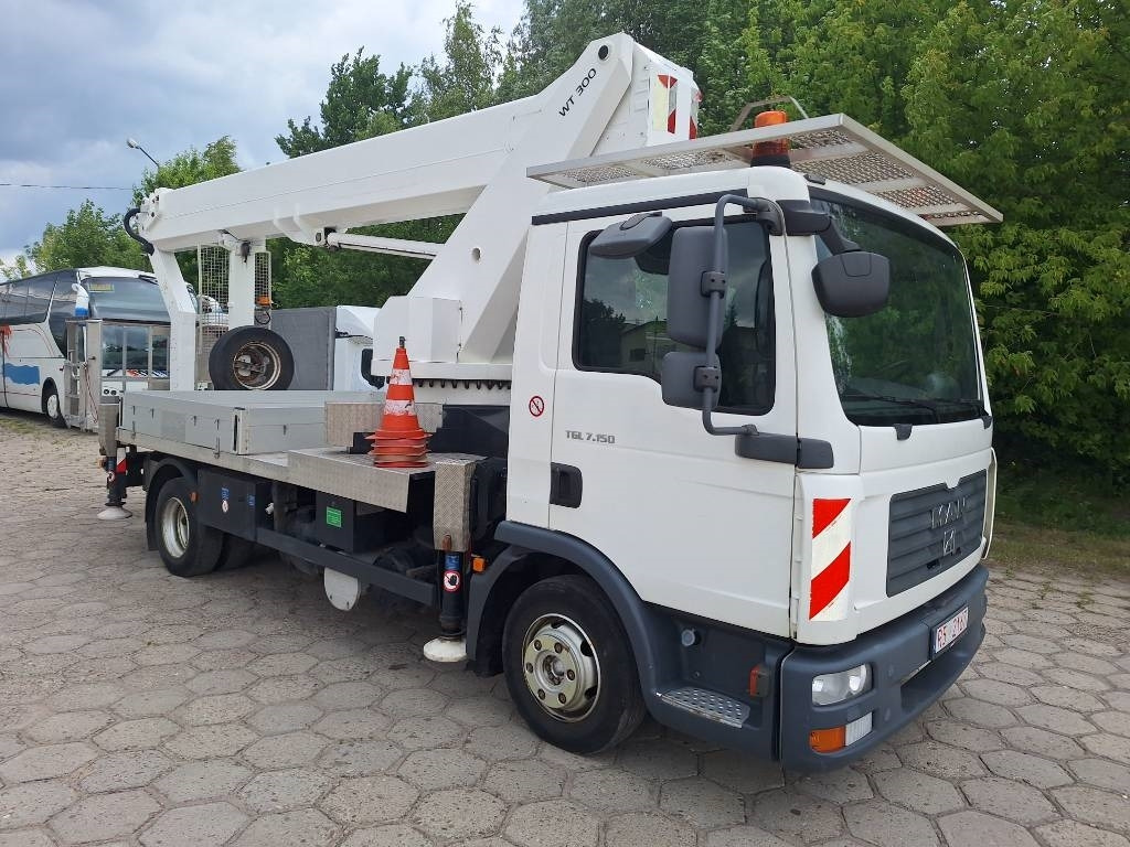 MAN podnośnik koszowy Wumag WT 300 - Телескопический подъемник: фото 3 MAN podnośnik koszowy Wumag WT 300 - Телескопический подъемник: фото 3
