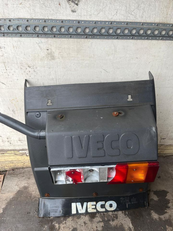 IVECO Stralis 450 Kotflügel vorne rechts 41299389 / 41299388 - Крыло для Грузовиков: фото 1 IVECO Stralis 450 Kotflügel vorne rechts 41299389 / 41299388 - Крыло для Грузовиков: фото 1