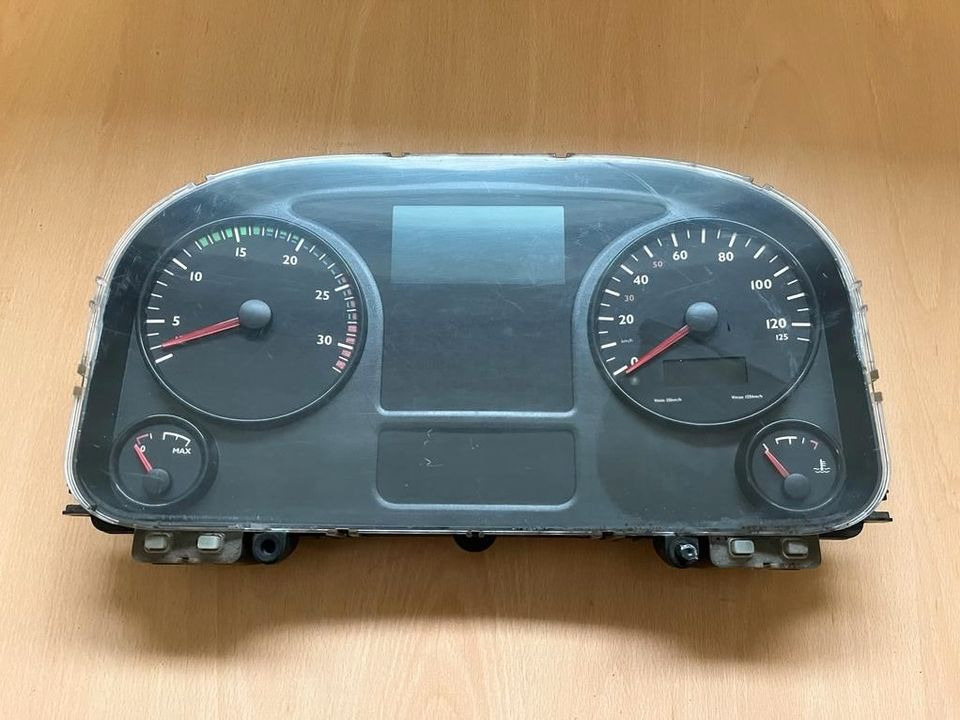 MAN Kombiinstrument Tacho 81272026185 - Приборная панель для Грузовиков: фото 1 MAN Kombiinstrument Tacho 81272026185 - Приборная панель для Грузовиков: фото 1