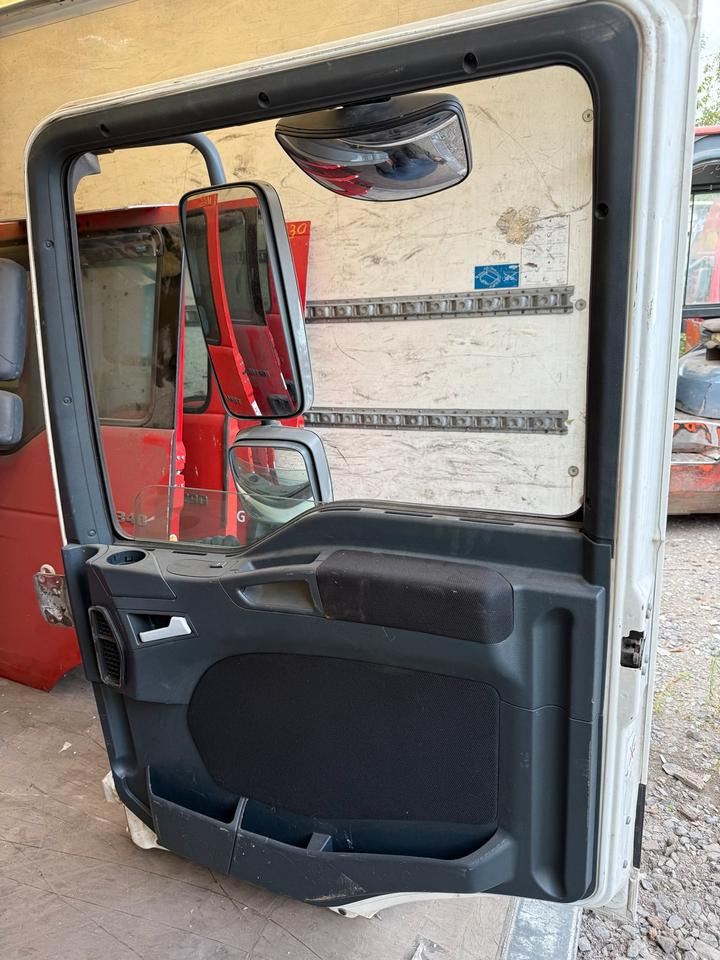 MAN TGL Beifahrertür Weiß Spiegel Innenverkleidung - Дверь и запчасти для Грузовиков: фото 2 MAN TGL Beifahrertür Weiß Spiegel Innenverkleidung - Дверь и запчасти для Грузовиков: фото 2