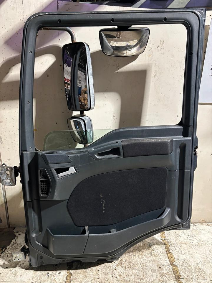MAN TGL Beifahrertür,grau,Spiegel&Innenverkleidung LN 25 - Дверь и запчасти для Грузовиков: фото 3 MAN TGL Beifahrertür,grau,Spiegel&Innenverkleidung LN 25 - Дверь и запчасти для Грузовиков: фото 3