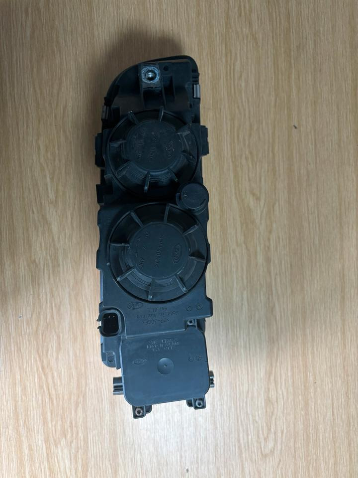 MAN TGX/TGS Nebelscheinwerfer Links 81.25101-6521 - Противотуманная фара для Грузовиков: фото 3 MAN TGX/TGS Nebelscheinwerfer Links 81.25101-6521 - Противотуманная фара для Грузовиков: фото 3