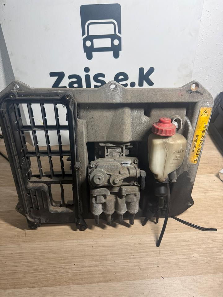 MAN WABCO Fußbremsventil 4800200260 - Детали тормозной системы для Грузовиков: фото 1 MAN WABCO Fußbremsventil 4800200260 - Детали тормозной системы для Грузовиков: фото 1