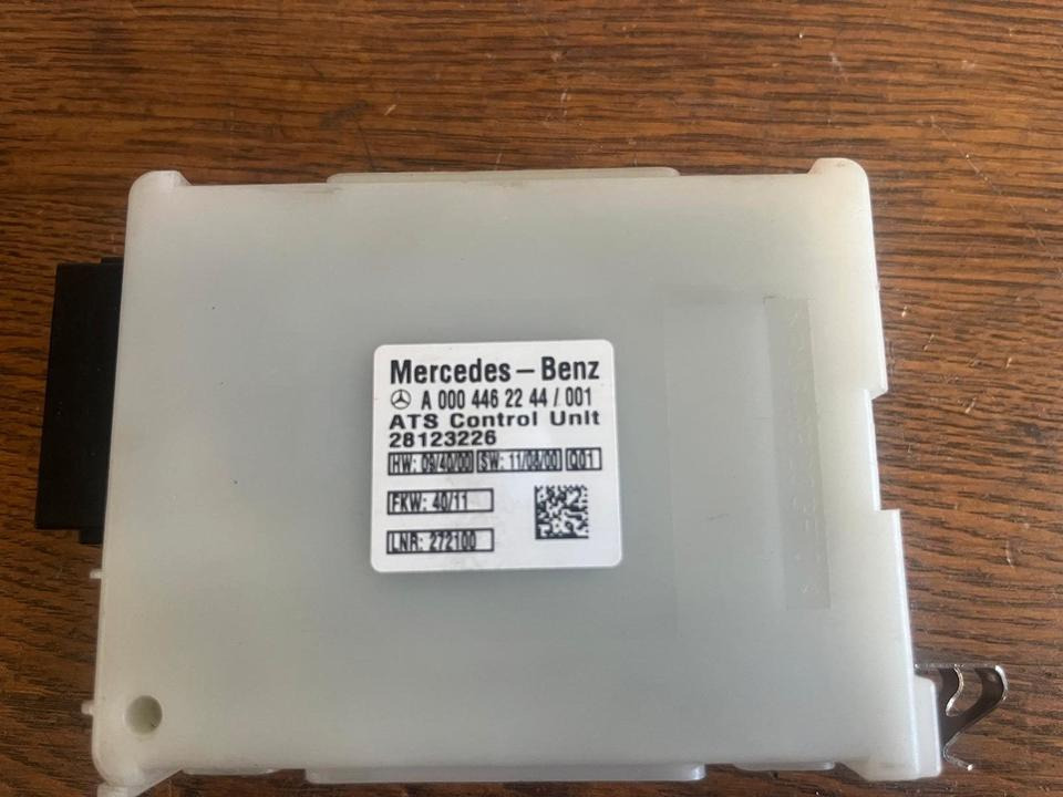 Mercedes Actros MP4 Diebstahlwarnanlage Steuergerät A0004462244 - Блок управления для Грузовиков: фото 3 Mercedes Actros MP4 Diebstahlwarnanlage Steuergerät A0004462244 - Блок управления для Грузовиков: фото 3