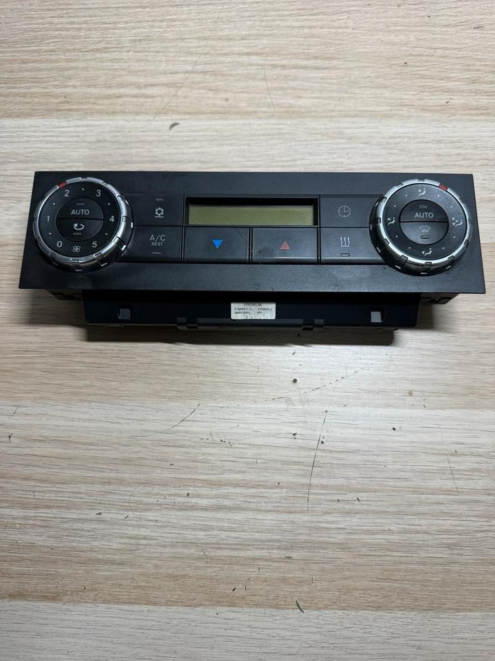 Mercedes Actros MP4 Klimabedienteil Steuergerät A9614461828 - Блок управления: фото 2 Mercedes Actros MP4 Klimabedienteil Steuergerät A9614461828 - Блок управления: фото 2