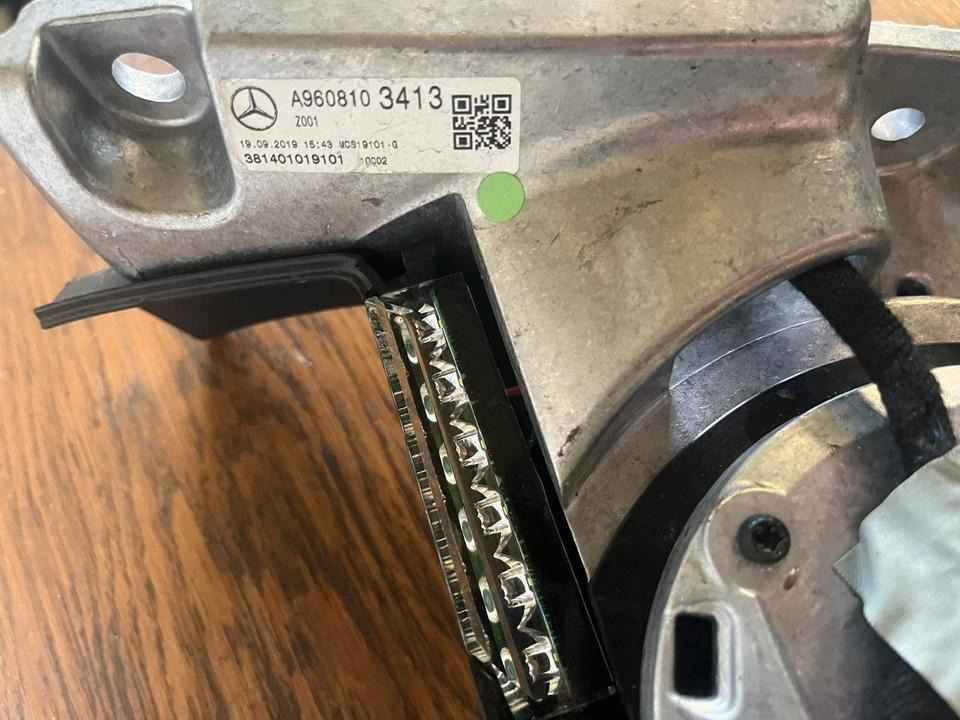 Mercedes Actros MP5 Seitenspiegel Außenspiegel links A9608103413 - Зеркало заднего вида для Грузовиков: фото 3 Mercedes Actros MP5 Seitenspiegel Außenspiegel links A9608103413 - Зеркало заднего вида для Грузовиков: фото 3