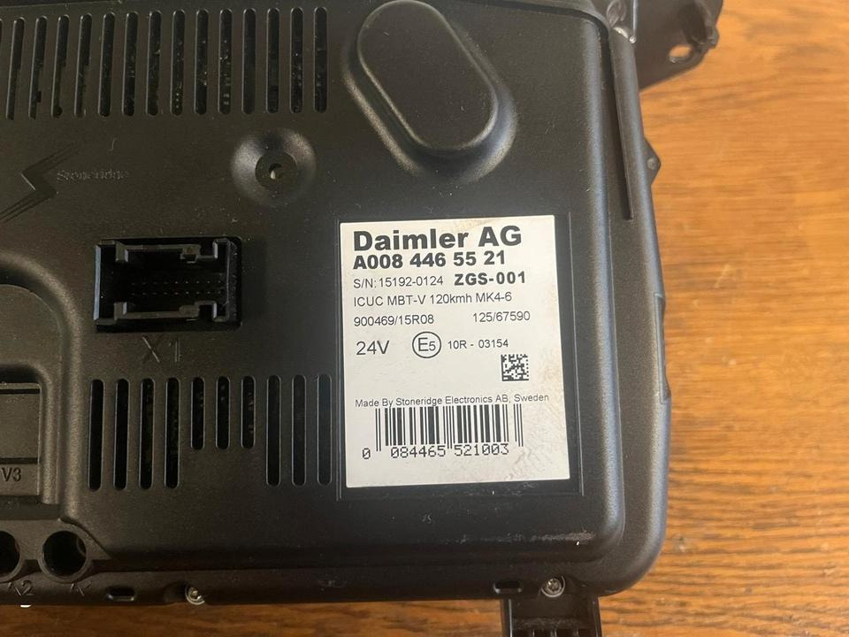 Mercedes Benz Actros MP4 Kombiinstrument / Tacho A0084465521 - Приборная панель: фото 3 Mercedes Benz Actros MP4 Kombiinstrument / Tacho A0084465521 - Приборная панель: фото 3