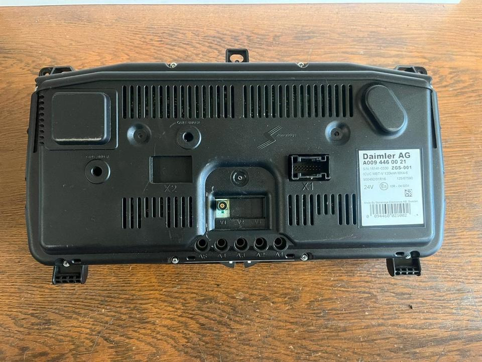 Mercedes Benz Actros MP4 Kombiinstrument / Tacho A0094460021 - Приборная панель для Грузовиков: фото 4 Mercedes Benz Actros MP4 Kombiinstrument / Tacho A0094460021 - Приборная панель для Грузовиков: фото 4