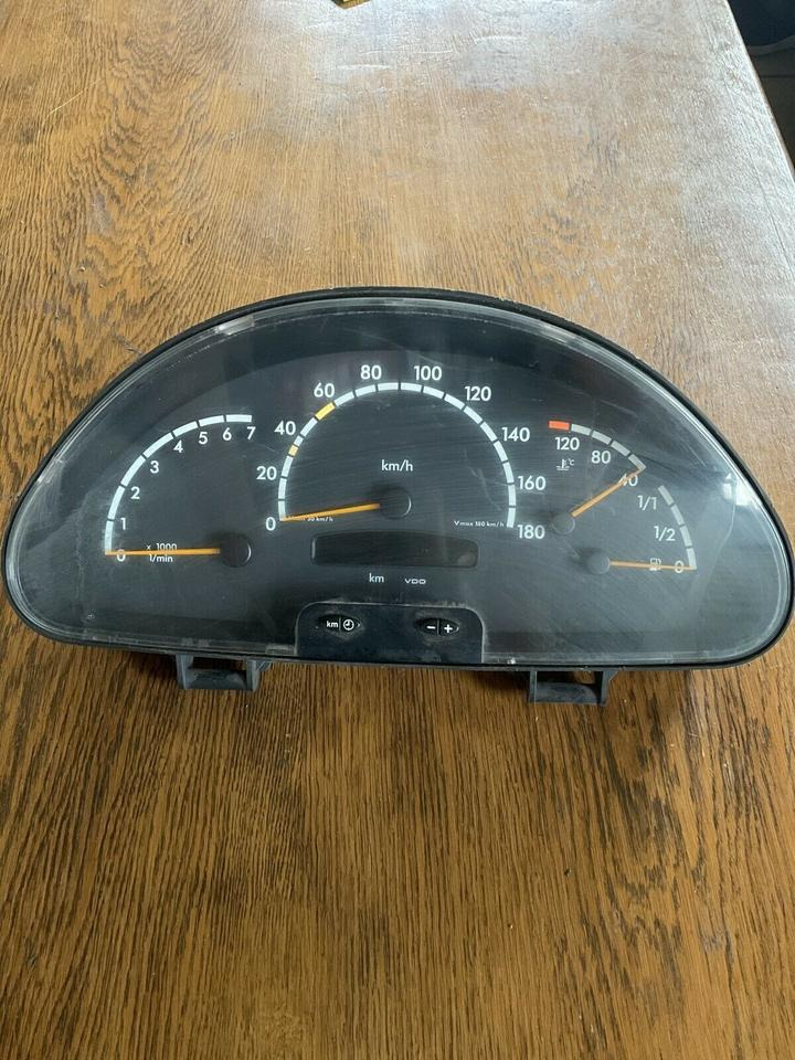 Mercedes Sprinter Tacho Kombiinstrument A0004467121 - Тахограф для Грузовиков: фото 1 Mercedes Sprinter Tacho Kombiinstrument A0004467121 - Тахограф для Грузовиков: фото 1