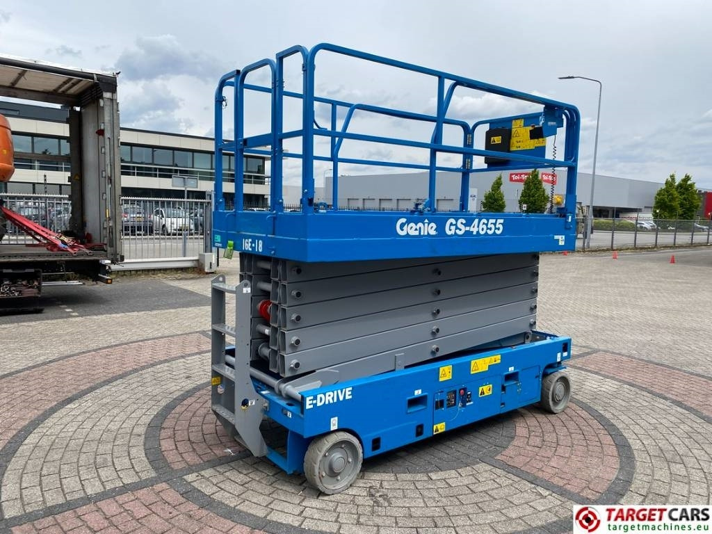Genie GS-4655 Electric E-Drive Scissor Work Lift 1595cm - Ножничный подъемник: фото 3 Genie GS-4655 Electric E-Drive Scissor Work Lift 1595cm - Ножничный подъемник: фото 3