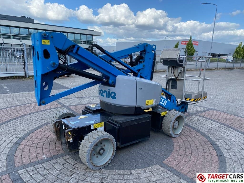 Genie Z-33/18 Electric Articulated Boom Work Lift 1200cm - Коленчатый подъемник: фото 3 Genie Z-33/18 Electric Articulated Boom Work Lift 1200cm - Коленчатый подъемник: фото 3
