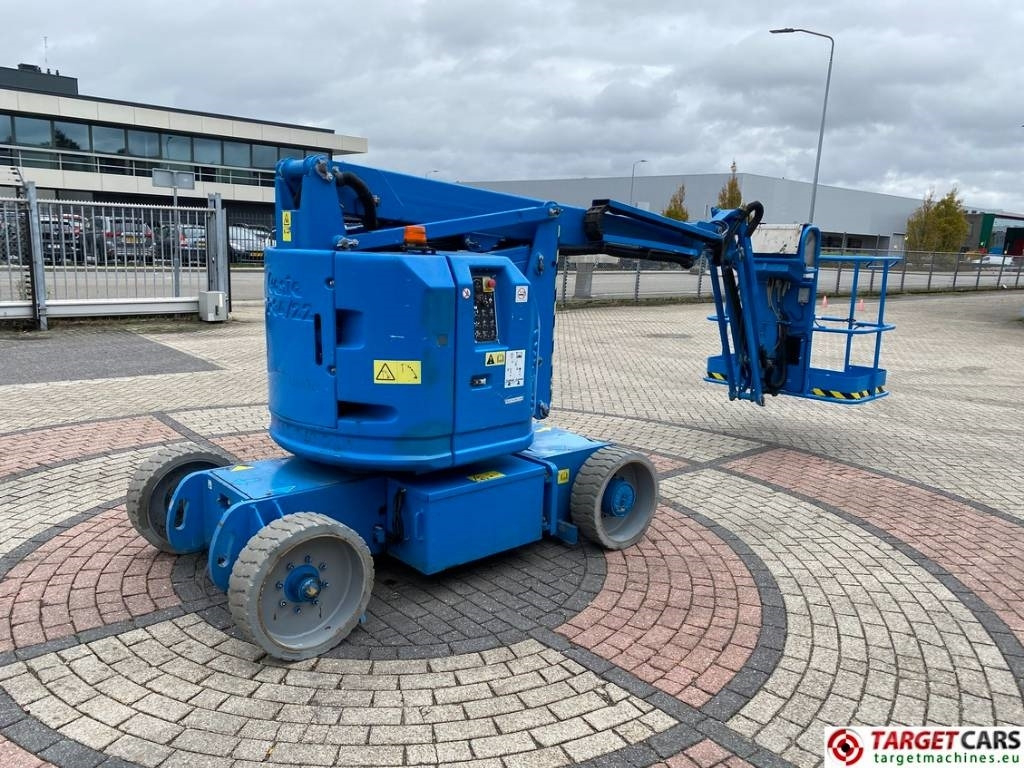 Genie Z-34/22N Electric Articulated Boom Work Lift 152cm - Коленчатый подъемник: фото 3 Genie Z-34/22N Electric Articulated Boom Work Lift 152cm - Коленчатый подъемник: фото 3