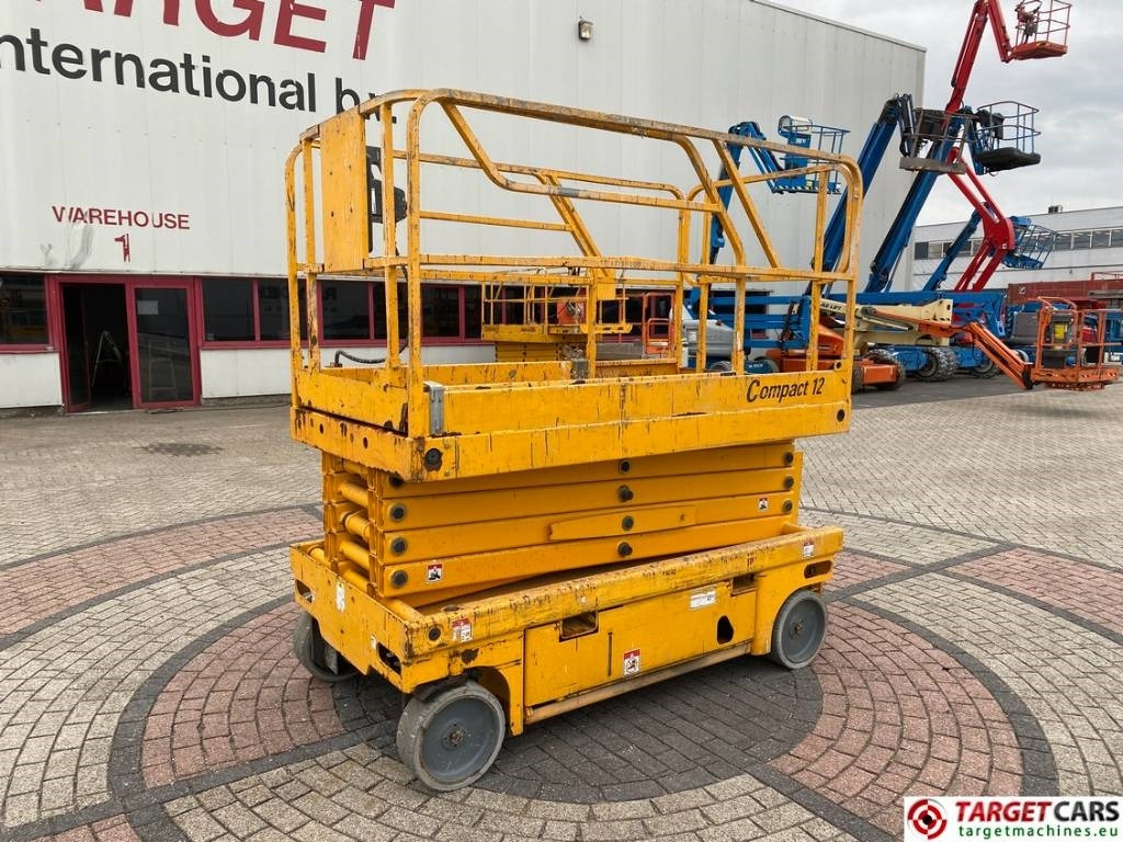 Haulotte Compact 12 Electric Scissor Work Lift 1200cm - Ножничный подъемник: фото 1 Haulotte Compact 12 Electric Scissor Work Lift 1200cm - Ножничный подъемник: фото 1