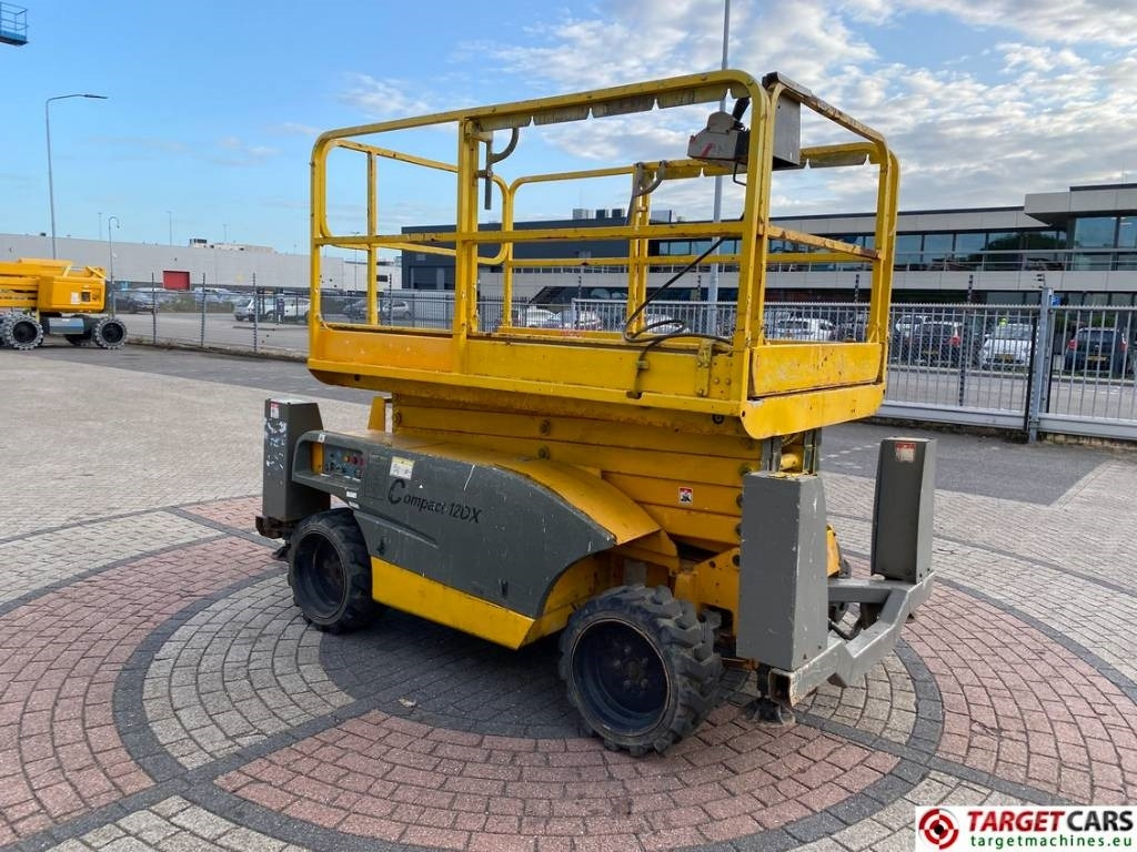 Haulotte Compact 12DX Diesel 4x4 Scissor Work Lift 1206cm - Ножничный подъемник: фото 2 Haulotte Compact 12DX Diesel 4x4 Scissor Work Lift 1206cm - Ножничный подъемник: фото 2