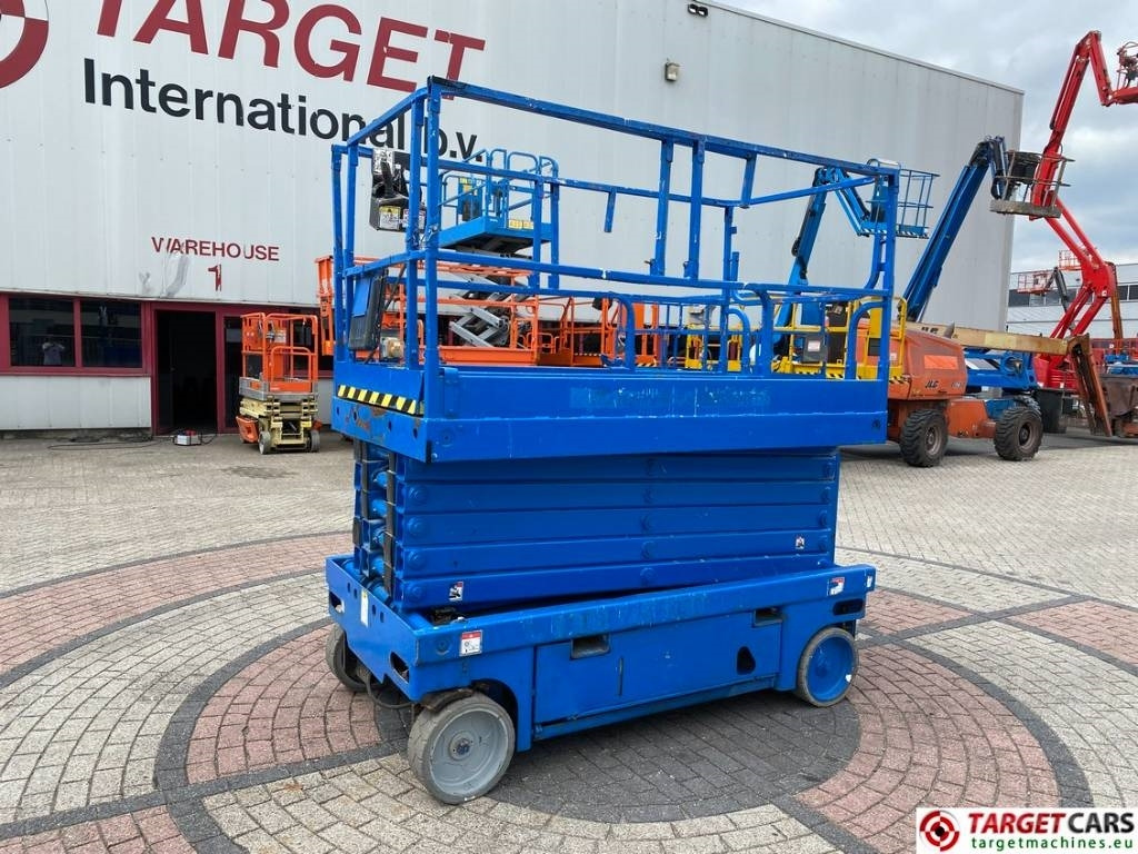 Haulotte Compact 14 Electric Scissor Work Lift 1385cm - Ножничный подъемник: фото 1 Haulotte Compact 14 Electric Scissor Work Lift 1385cm - Ножничный подъемник: фото 1