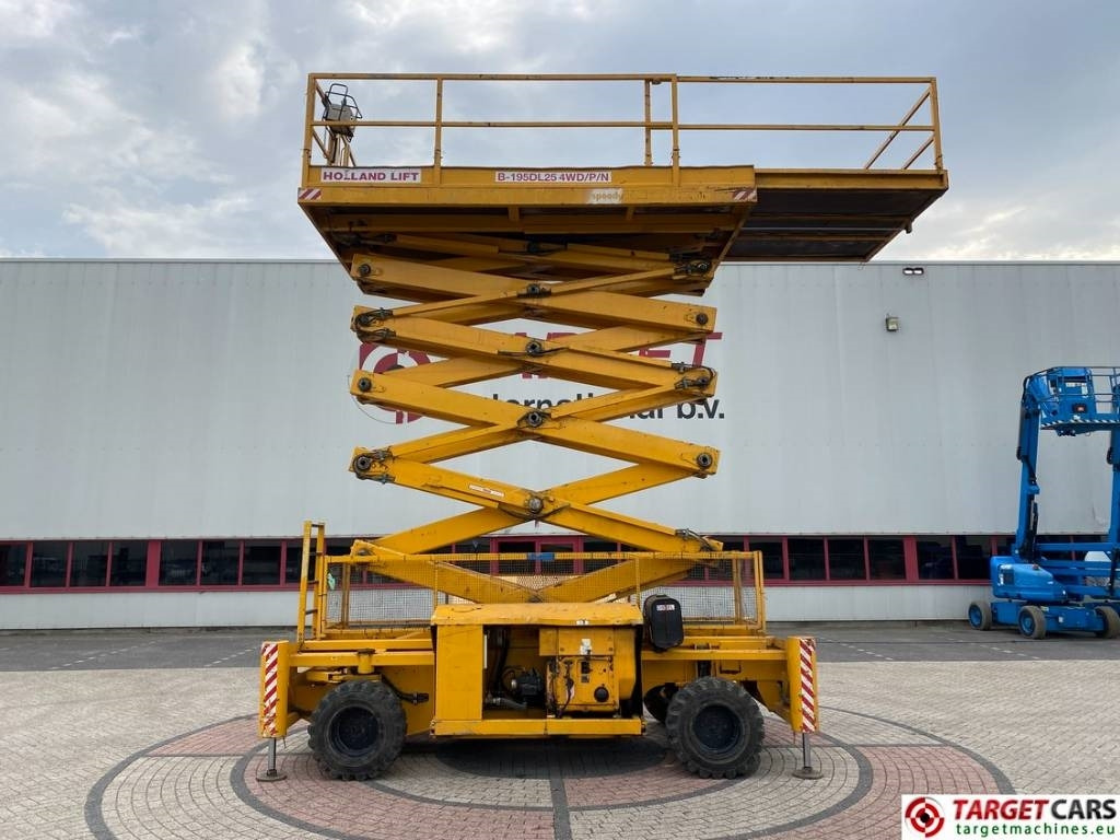 Holland Lift B195DL-25 4WD Diesel 4x4 Scissor Work Lift 2150cm - Ножничный подъемник: фото 5 Holland Lift B195DL-25 4WD Diesel 4x4 Scissor Work Lift 2150cm - Ножничный подъемник: фото 5