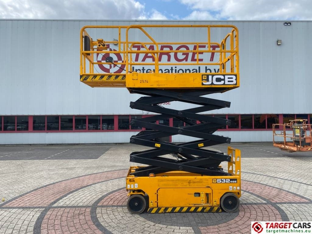 Ножничный подъемник JCB S3246E Electric Scissor Work Lift 1200cm: фото 5