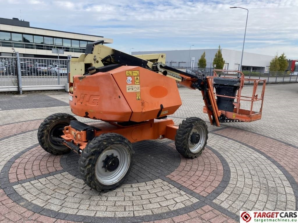JLG 340AJ Articulated 4x4 Diesel Boom Work Lift 1233cm - Коленчатый подъемник: фото 3 JLG 340AJ Articulated 4x4 Diesel Boom Work Lift 1233cm - Коленчатый подъемник: фото 3