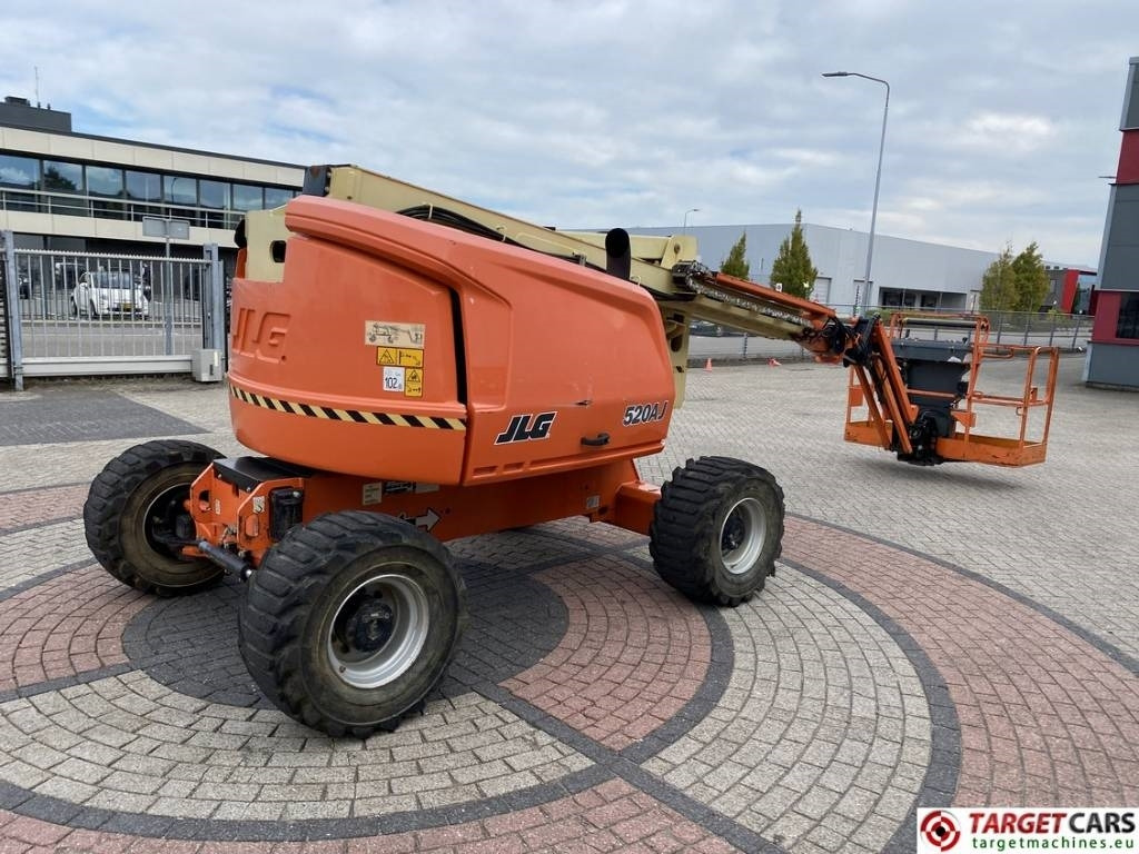 JLG 520AJ Articulated 4x4 Diesel Boom Work Lift 1800cm - Коленчатый подъемник: фото 3 JLG 520AJ Articulated 4x4 Diesel Boom Work Lift 1800cm - Коленчатый подъемник: фото 3