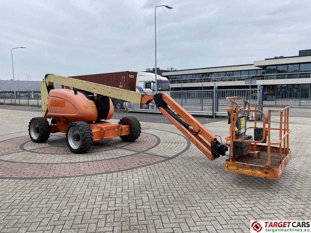 JLG 600AJ Articulated 4x4 Diesel Boom Work Lift 2047cm - Коленчатый подъемник: фото 2 JLG 600AJ Articulated 4x4 Diesel Boom Work Lift 2047cm - Коленчатый подъемник: фото 2