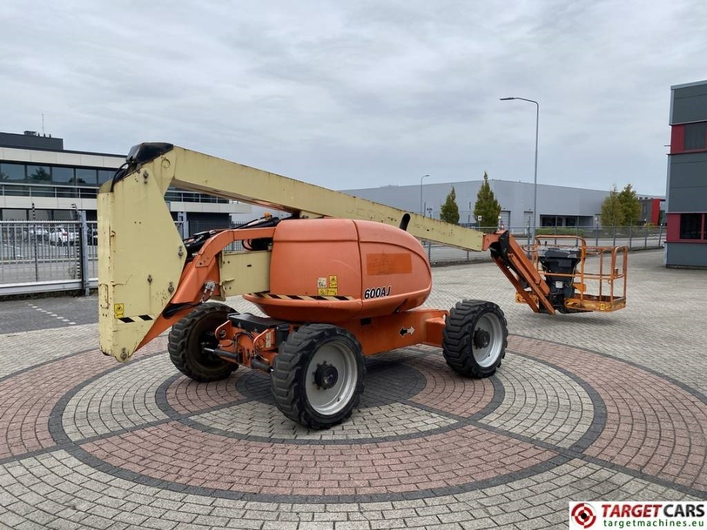 JLG 600AJ Articulated 4x4 Diesel Boom Work Lift 2047cm - Коленчатый подъемник: фото 3 JLG 600AJ Articulated 4x4 Diesel Boom Work Lift 2047cm - Коленчатый подъемник: фото 3