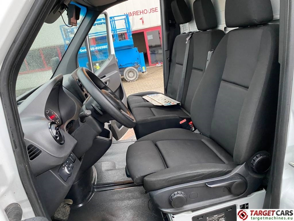 Грузовик с закрытым кузовом Mercedes-Benz Sprinter 515CDI Closed Box Van Taillift: фото 6 Грузовик с закрытым кузовом Mercedes-Benz Sprinter 515CDI Closed Box Van Taillift: фото 6