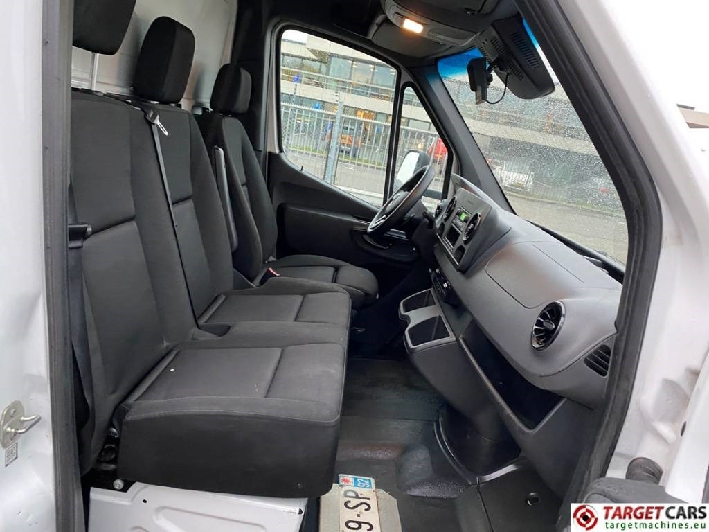 Грузовик с закрытым кузовом Mercedes-Benz Sprinter 515CDI Closed Box Van Taillift: фото 8 Грузовик с закрытым кузовом Mercedes-Benz Sprinter 515CDI Closed Box Van Taillift: фото 8