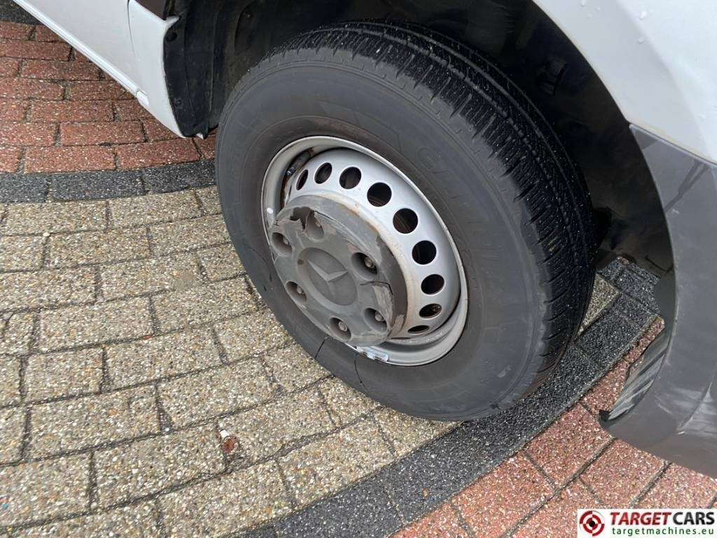 Грузовик с закрытым кузовом Mercedes-Benz Sprinter 515CDI Closed Box Van Taillift: фото 42 Грузовик с закрытым кузовом Mercedes-Benz Sprinter 515CDI Closed Box Van Taillift: фото 42