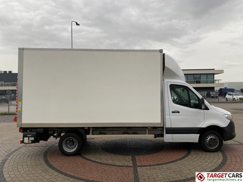 Грузовик с закрытым кузовом Mercedes-Benz Sprinter 515CDI Closed Box Van Taillift: фото 32 Грузовик с закрытым кузовом Mercedes-Benz Sprinter 515CDI Closed Box Van Taillift: фото 32