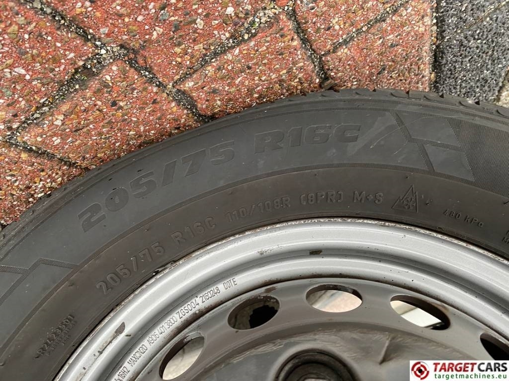 Грузовик с закрытым кузовом Mercedes-Benz Sprinter 515CDI Closed Box Van Taillift: фото 40 Грузовик с закрытым кузовом Mercedes-Benz Sprinter 515CDI Closed Box Van Taillift: фото 40