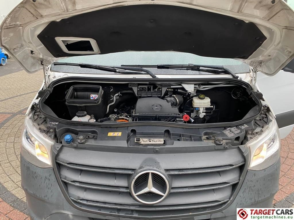 Грузовик с закрытым кузовом Mercedes-Benz Sprinter 515CDI Closed Box Van Taillift: фото 12 Грузовик с закрытым кузовом Mercedes-Benz Sprinter 515CDI Closed Box Van Taillift: фото 12