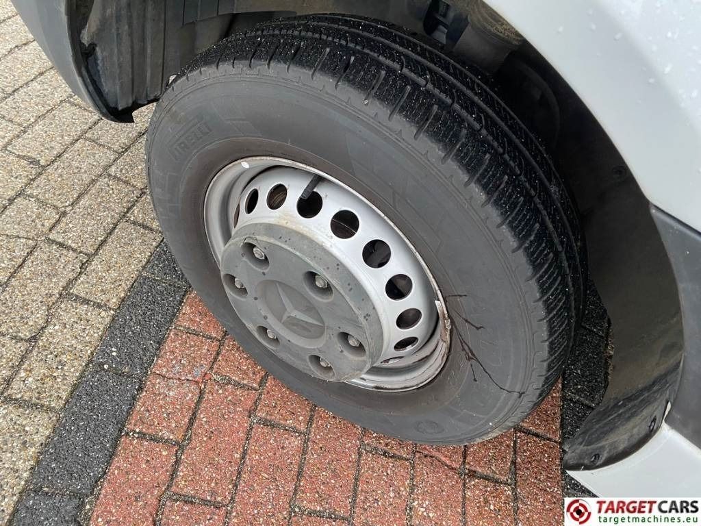 Грузовик с закрытым кузовом Mercedes-Benz Sprinter 515CDI Closed Box Van Taillift: фото 39 Грузовик с закрытым кузовом Mercedes-Benz Sprinter 515CDI Closed Box Van Taillift: фото 39