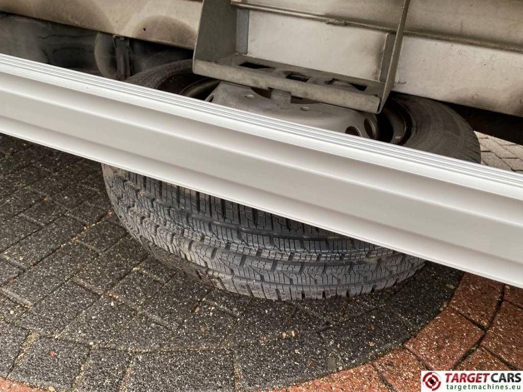 Грузовик с закрытым кузовом Mercedes-Benz Sprinter 515CDI Closed Box Van Taillift: фото 34 Грузовик с закрытым кузовом Mercedes-Benz Sprinter 515CDI Closed Box Van Taillift: фото 34