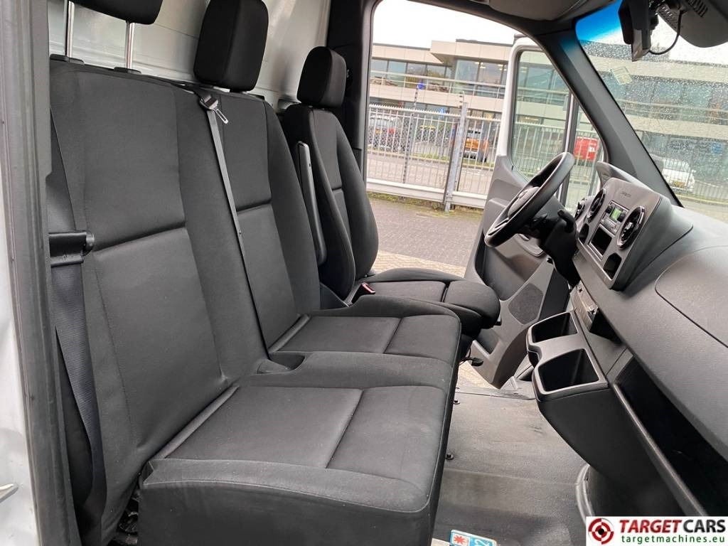 Грузовик с закрытым кузовом Mercedes-Benz Sprinter 515CDI Closed Box Van Taillift: фото 26 Грузовик с закрытым кузовом Mercedes-Benz Sprinter 515CDI Closed Box Van Taillift: фото 26