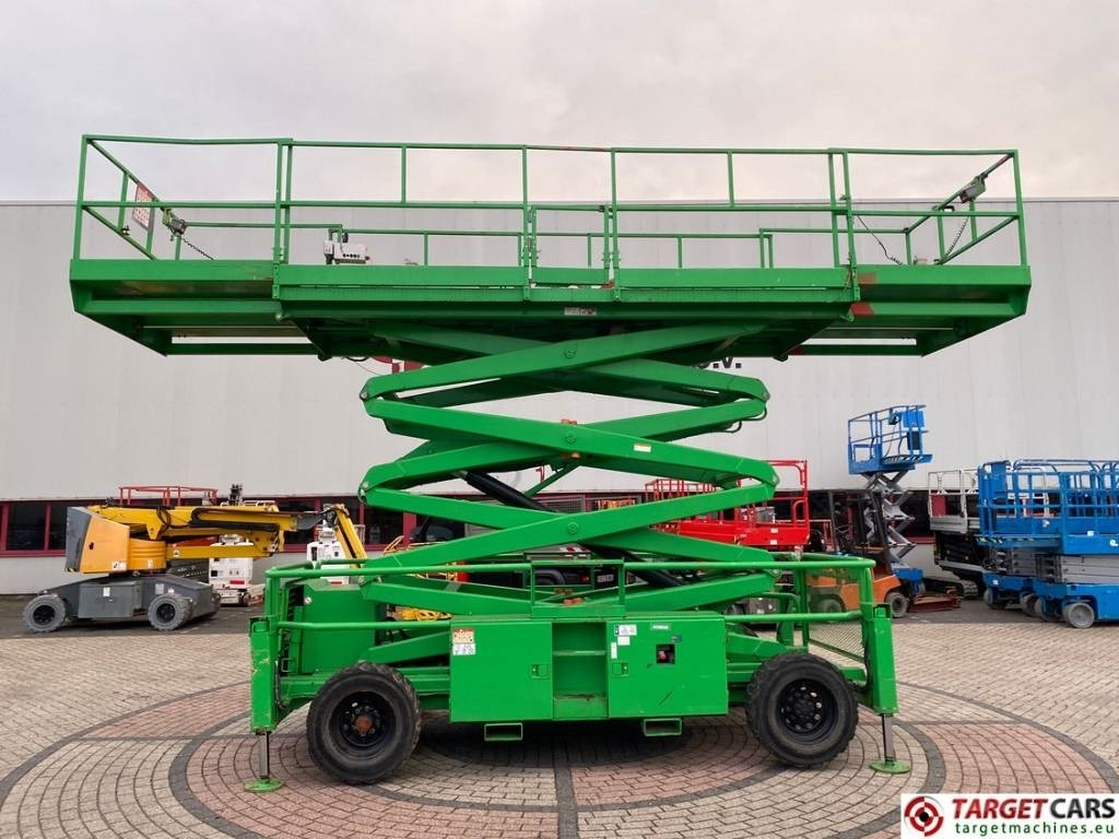 SkyJack SJ9241 RT Diesel 4x4 Scissor Work Lift 1450cm - Ножничный подъемник: фото 5 SkyJack SJ9241 RT Diesel 4x4 Scissor Work Lift 1450cm - Ножничный подъемник: фото 5