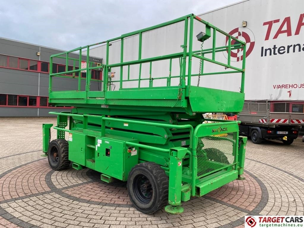 SkyJack SJ9241 RT Diesel 4x4 Scissor Work Lift 1450cm - Ножничный подъемник: фото 4 SkyJack SJ9241 RT Diesel 4x4 Scissor Work Lift 1450cm - Ножничный подъемник: фото 4