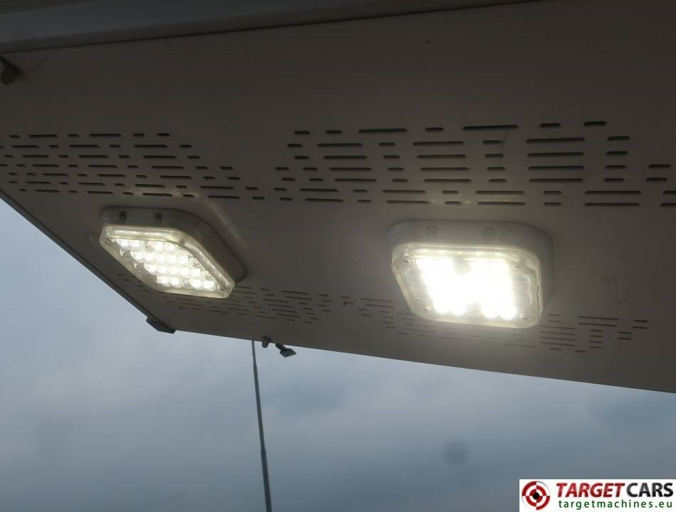 Trime X-Pole 2x25W Led Solar Tower Light - Осветительная мачта: фото 5 Trime X-Pole 2x25W Led Solar Tower Light - Осветительная мачта: фото 5