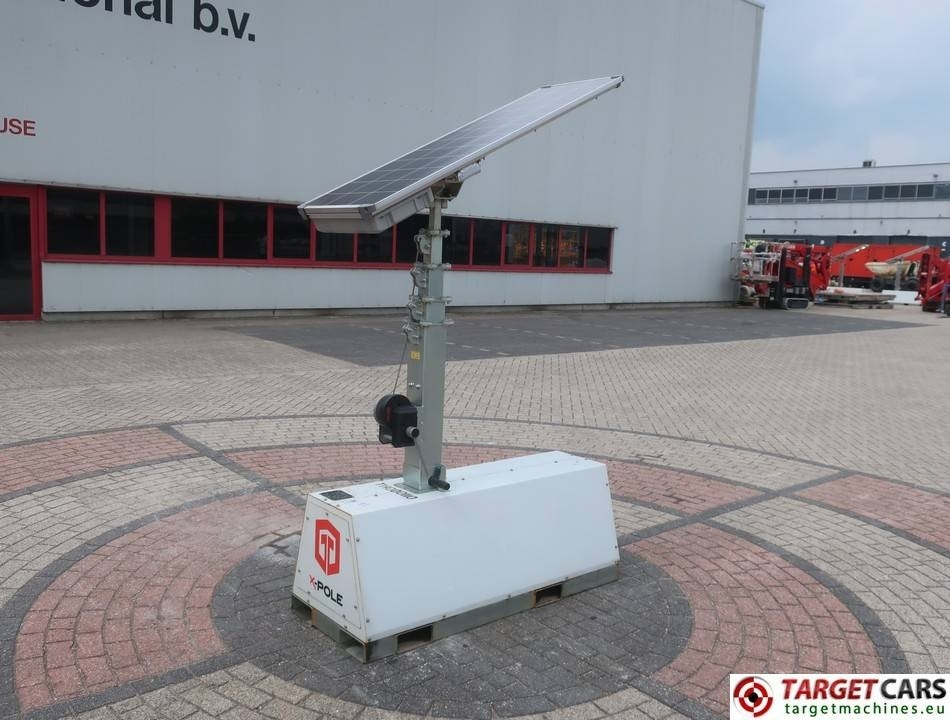 Trime X-Pole Tower Light 2x25W Led Solar Panel - Осветительная мачта: фото 1 Trime X-Pole Tower Light 2x25W Led Solar Panel - Осветительная мачта: фото 1
