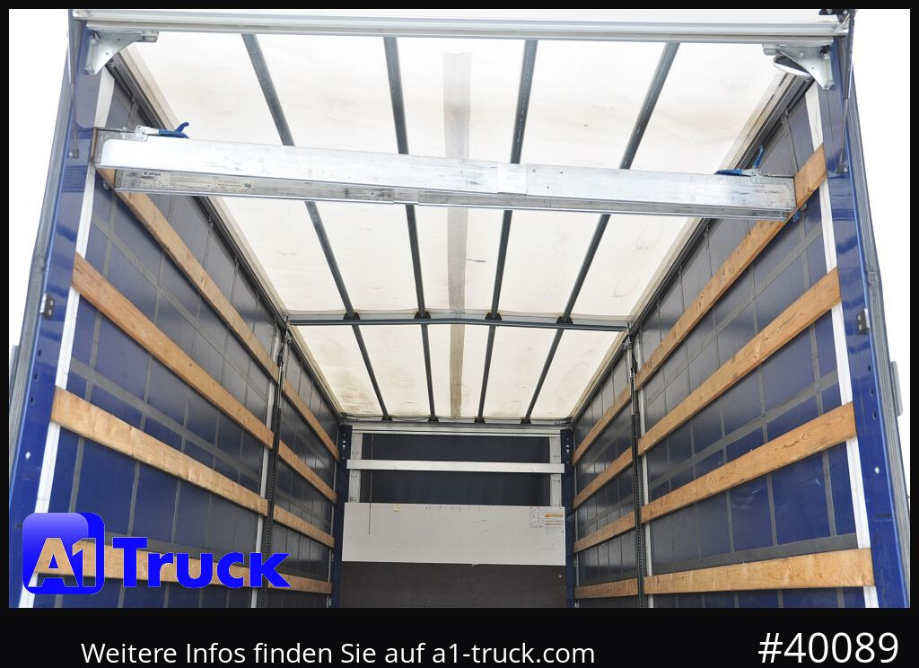 RENAULT D 240, 4x2, Ladebordwand, LBW, guter Zustand - Тентованный грузовик: фото 4 RENAULT D 240, 4x2, Ladebordwand, LBW, guter Zustand - Тентованный грузовик: фото 4