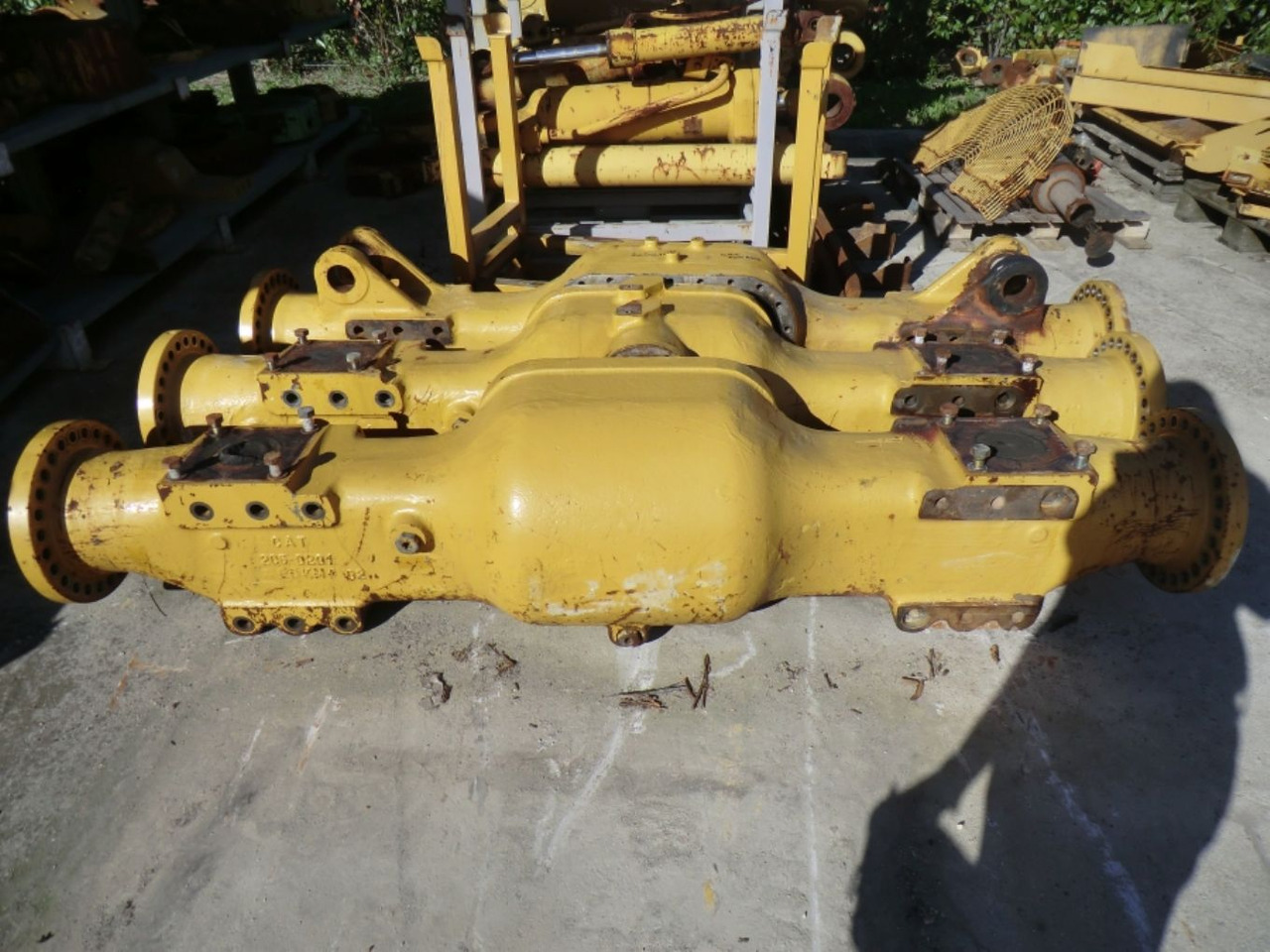 Caterpillar 735 ALLOGGIAMENTO ASSALE POSTERIORE - Задняя ось для Строительной техники: фото 2 Caterpillar 735 ALLOGGIAMENTO ASSALE POSTERIORE - Задняя ось для Строительной техники: фото 2