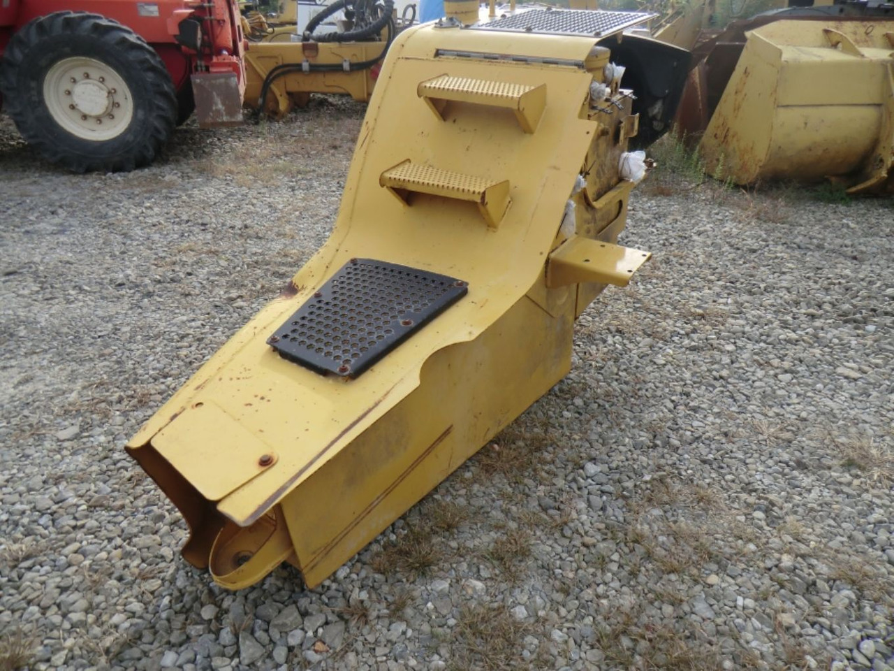 Caterpillar 735 Serbatoio gasolio - Топливный бак для Строительной техники: фото 5 Caterpillar 735 Serbatoio gasolio - Топливный бак для Строительной техники: фото 5