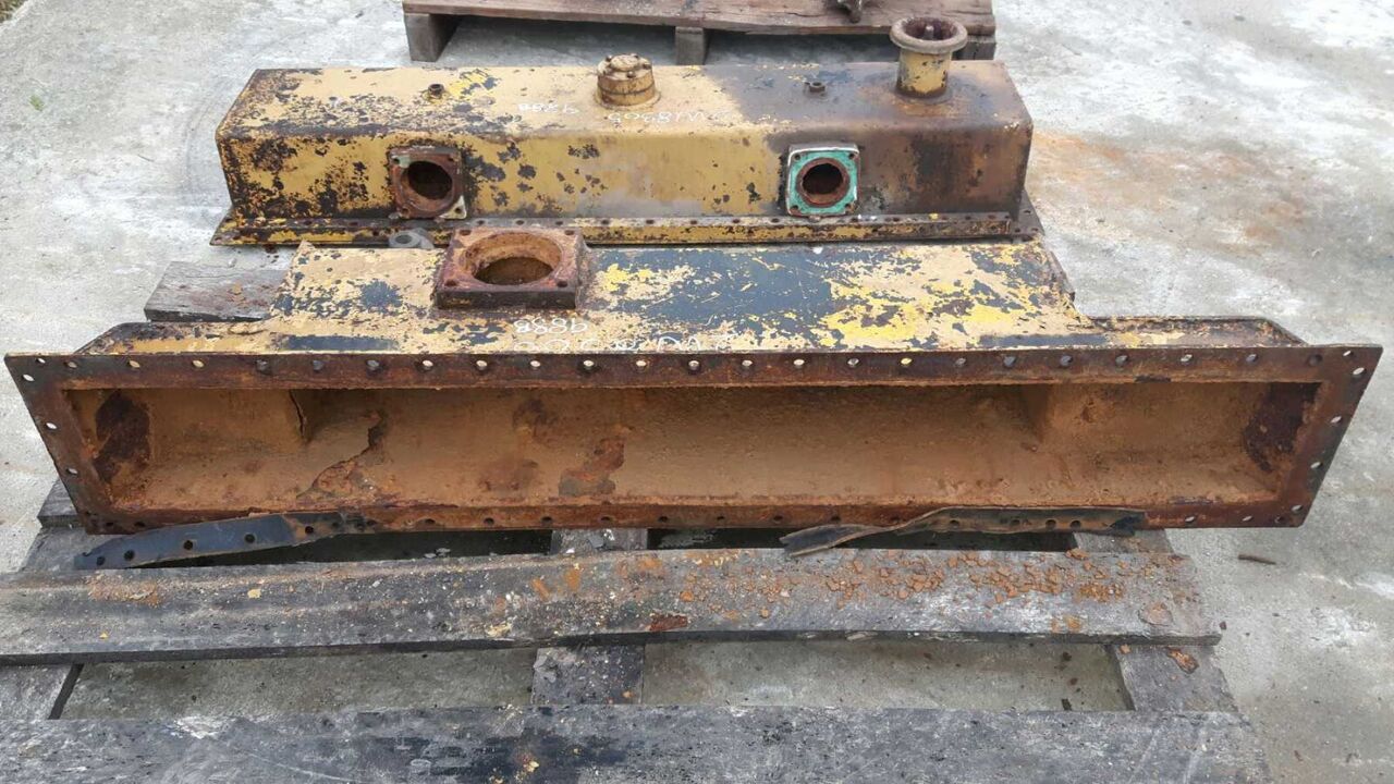 Caterpillar 988B VASCHETTE RADIATORE - Расширительный бачок для Строительной техники: фото 1 Caterpillar 988B VASCHETTE RADIATORE - Расширительный бачок для Строительной техники: фото 1