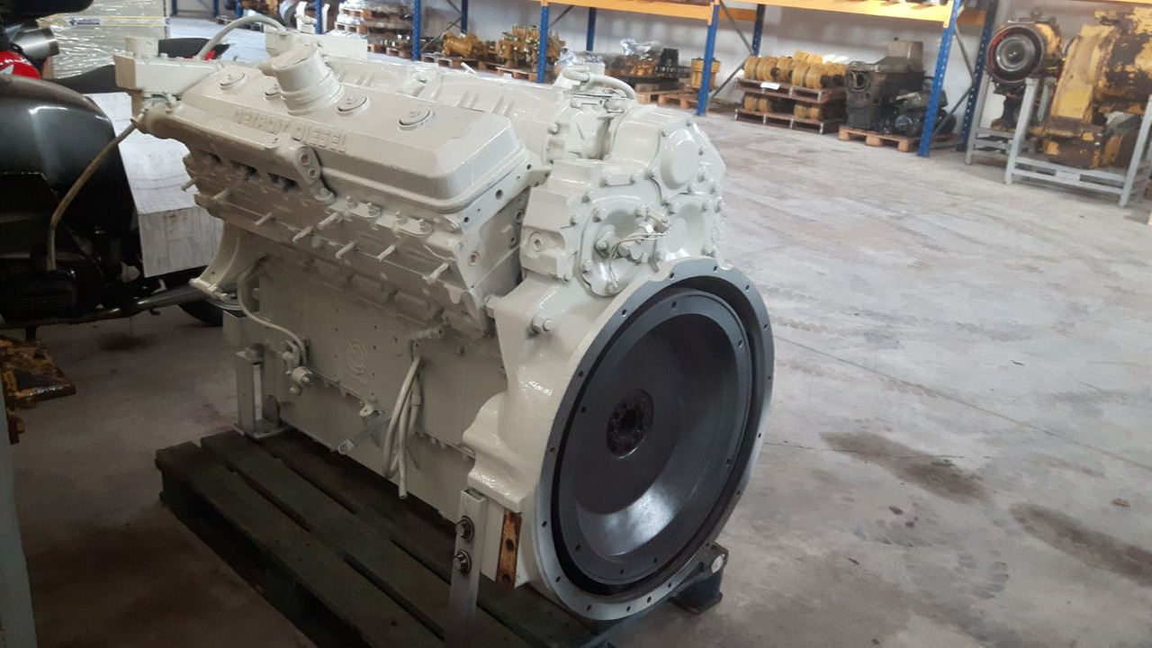 DETROIT DIESEL 12V71 MOTORE REVISIONATO (ENGINE NO. 71237406).COMPLETO DI N. 2 TURBO E VENTOLA. - Двигатель для Строительной техники: фото 2 DETROIT DIESEL 12V71 MOTORE REVISIONATO (ENGINE NO. 71237406).COMPLETO DI N. 2 TURBO E VENTOLA. - Двигатель для Строительной техники: фото 2
