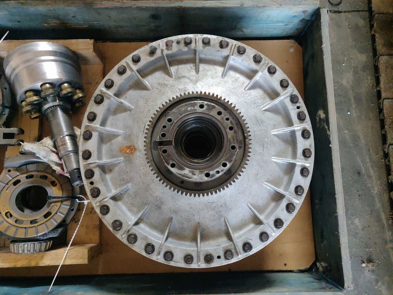 Rebuilt torque converter (1T0611) CATERPILLAR D9G - Трансмиссия для Бульдозеров: фото 1 Rebuilt torque converter (1T0611) CATERPILLAR D9G - Трансмиссия для Бульдозеров: фото 1