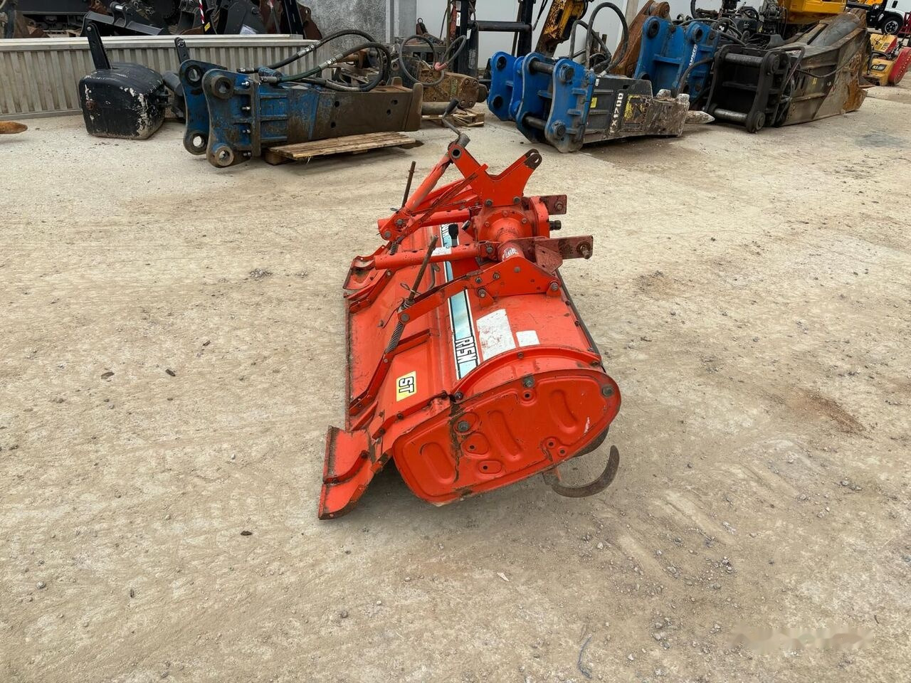 Kubota R 15 N - Почвофреза: фото 2 Kubota R 15 N - Почвофреза: фото 2