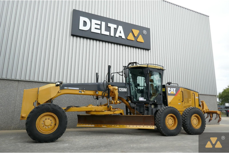 Caterpillar 120M - Грейдер: фото 4 Caterpillar 120M - Грейдер: фото 4