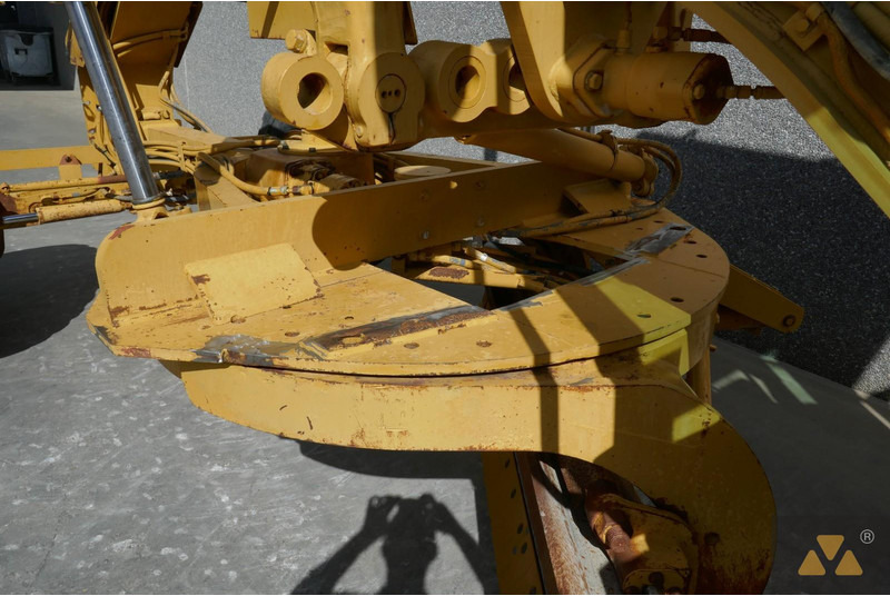 Грейдер Caterpillar 140H: фото 13